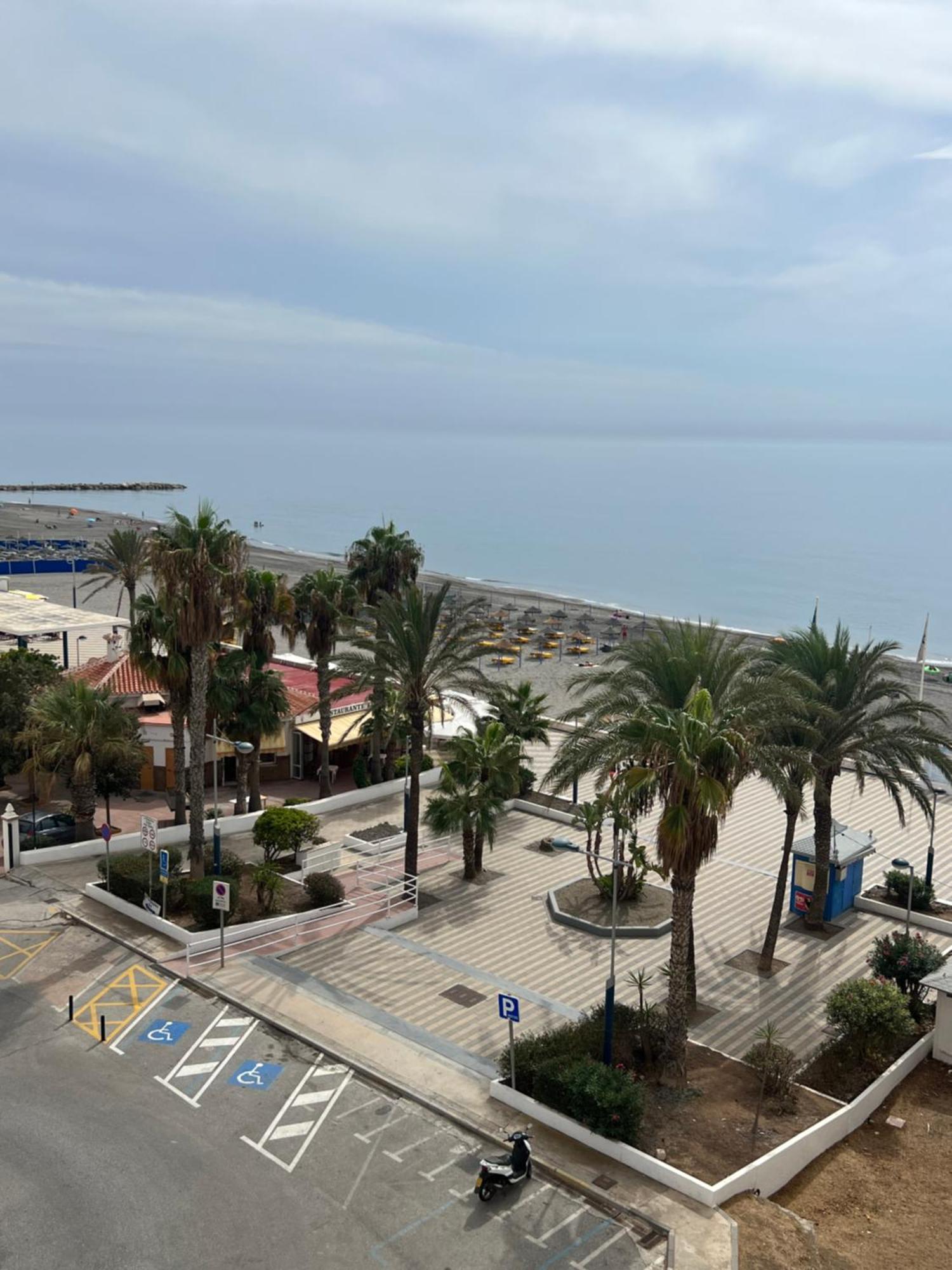 Estudio Mar En Calma, Primera Linea De Playa Con Vistas Al Mar Torrox Buitenkant foto